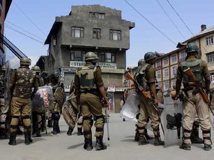 Policeman, civilian killed in attack on police post in Tujar Sharief
